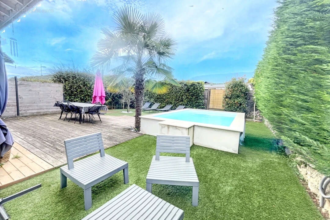 Appartement à VIVIERS-DU-LAC