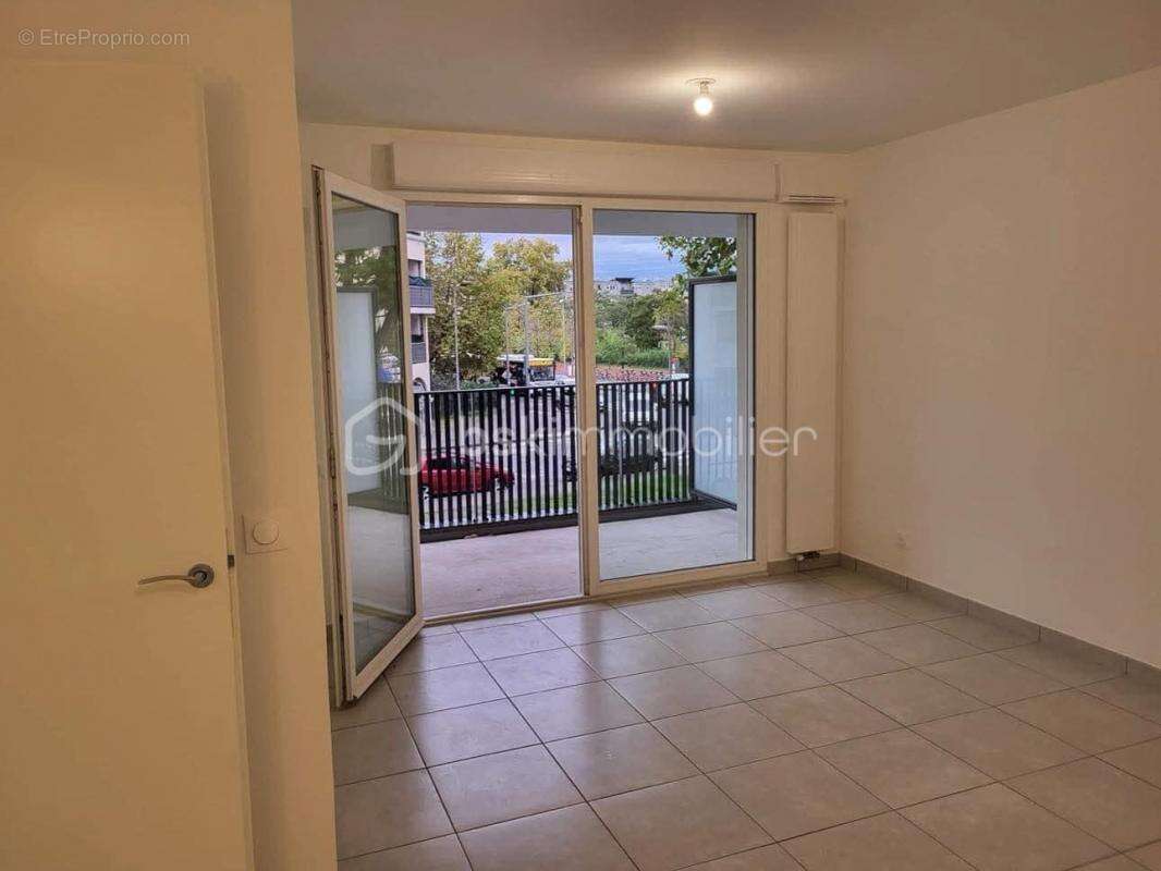 Appartement à SAINT-FONS