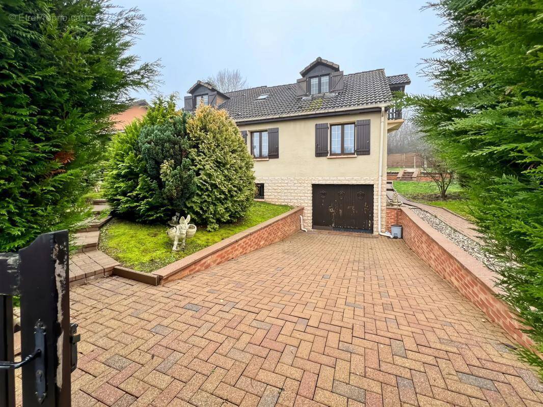 Maison à BEHREN-LES-FORBACH