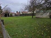 Terrain à SOUZY-LA-BRICHE