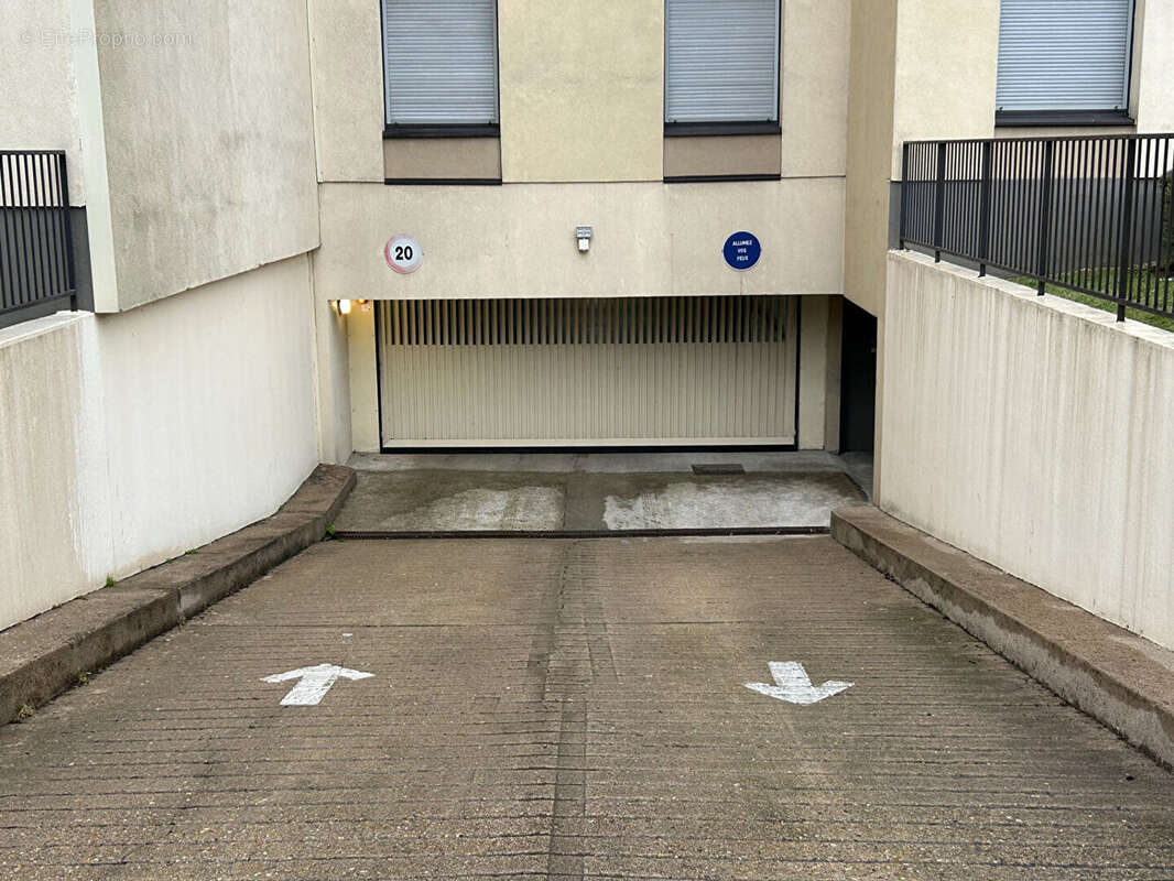 Autre à L'HAY-LES-ROSES