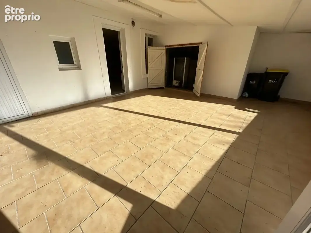 Maison à COURLAY