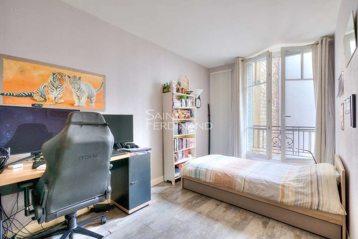 Appartement à PARIS-15E