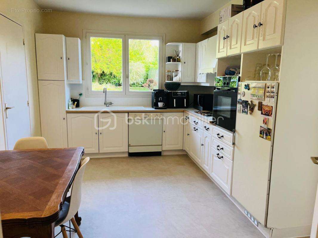 Maison à LES ESSARTS-LE-ROI