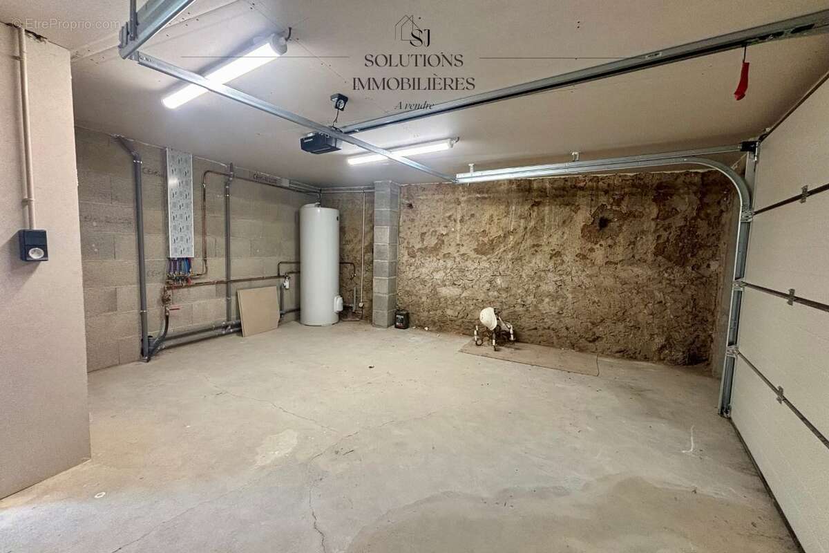 Maison à SAINT-ALBAN-DU-RHONE