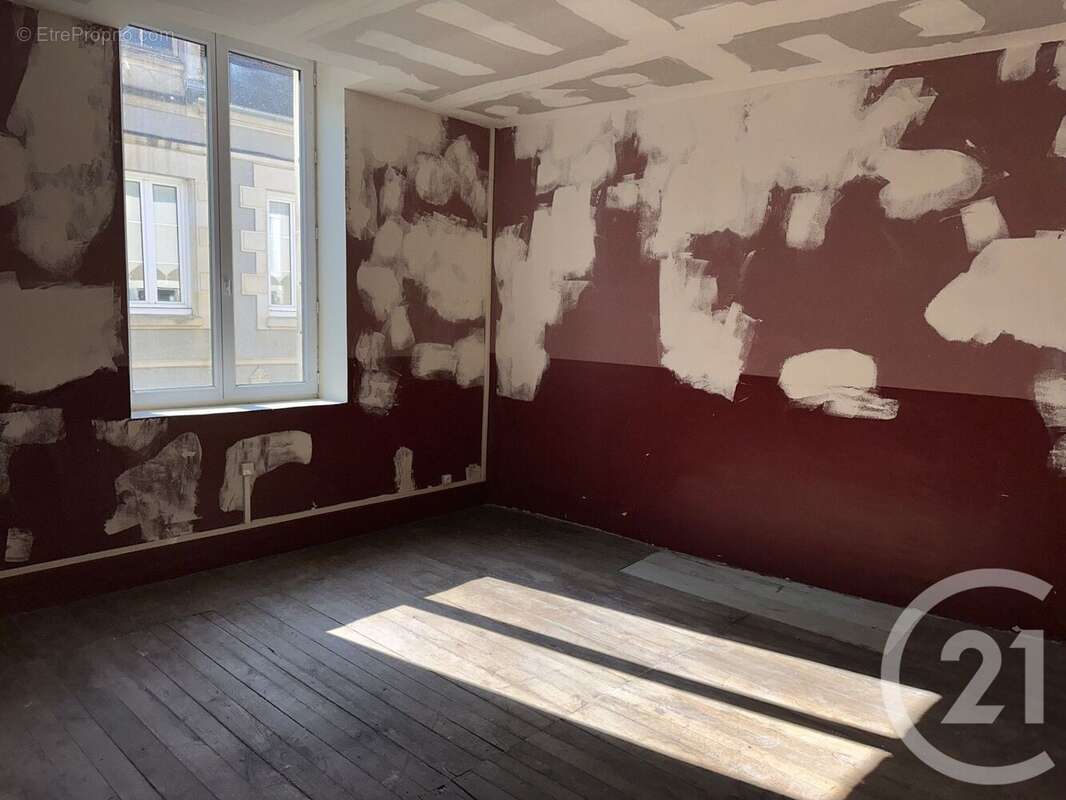 Appartement à DONZY