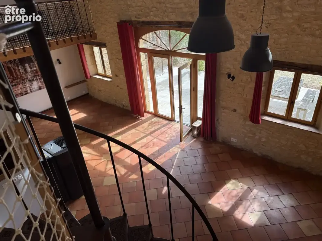 CUZORN, dans les côteaux, bel ensemble immobilier en pierre,  à quelques kilomètres de FUMEL et de ses commerc - photo 10