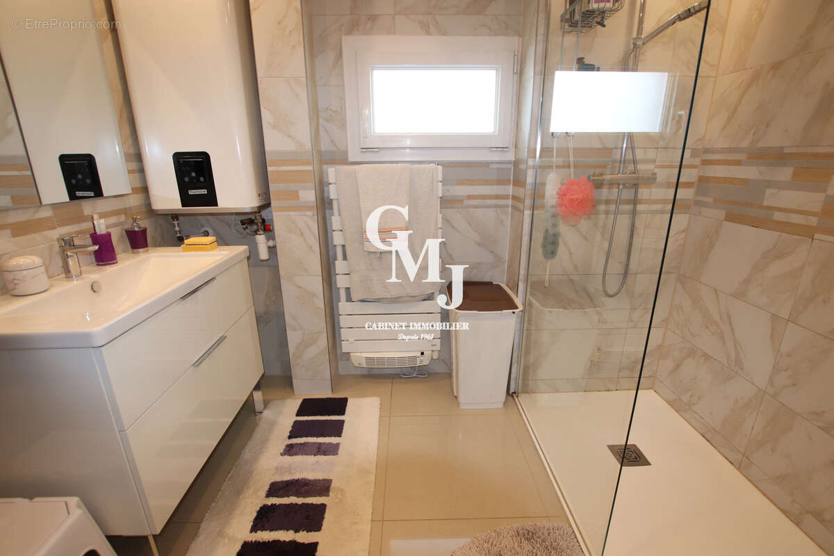 Appartement à SAINT-RAPHAEL