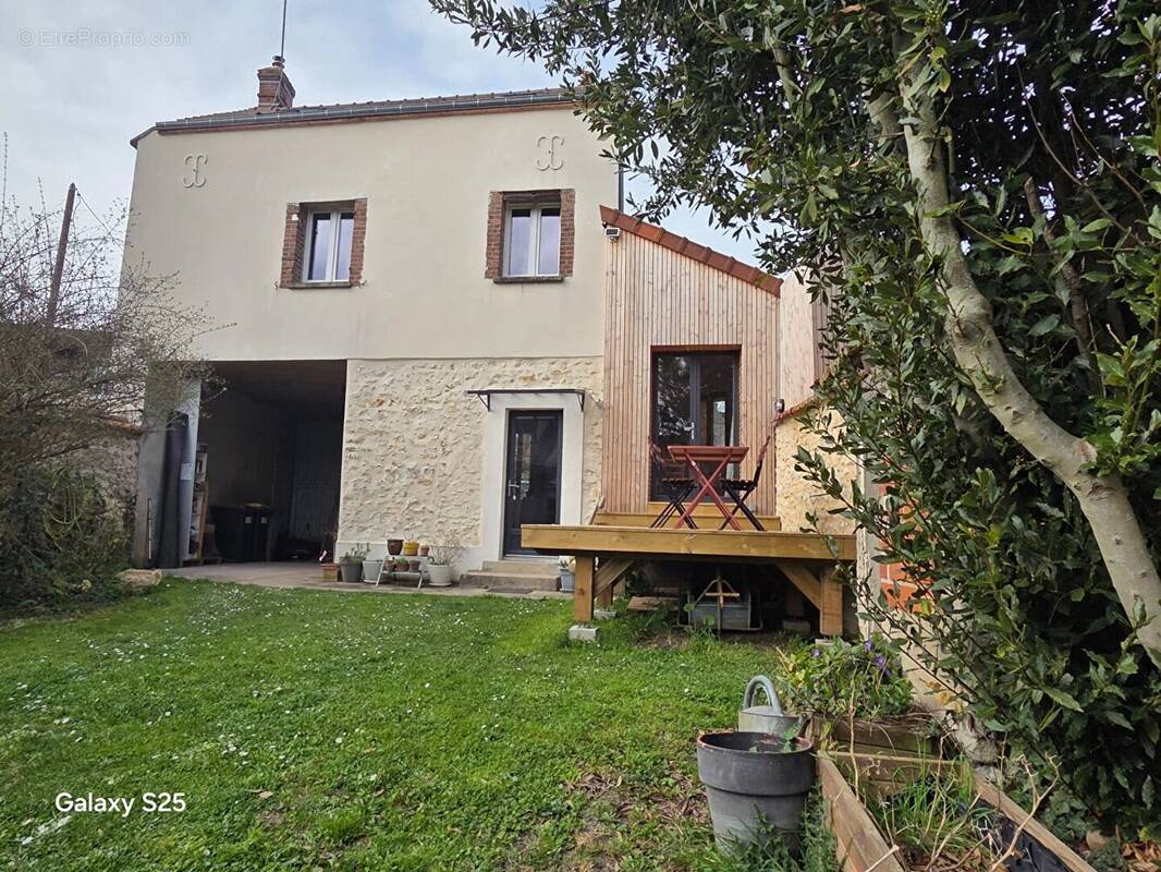 Maison à AUNEAU