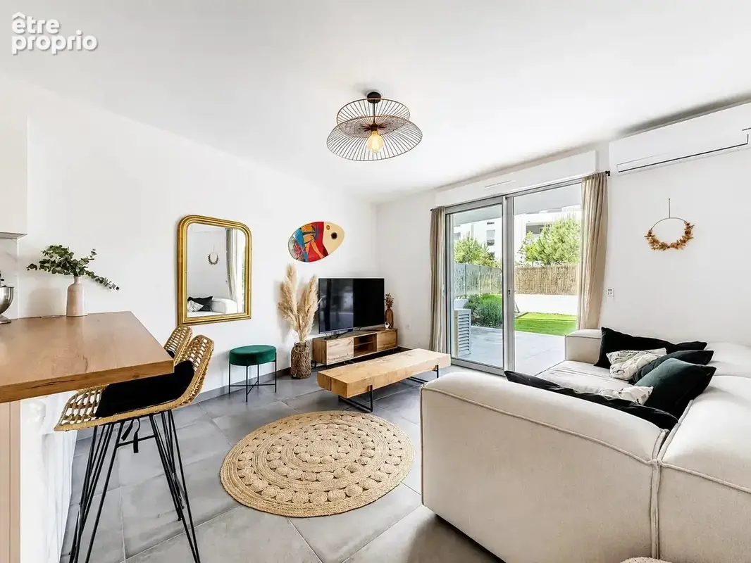 Appartement rez de jardin 2 pièces - Château Valmante - photo 7