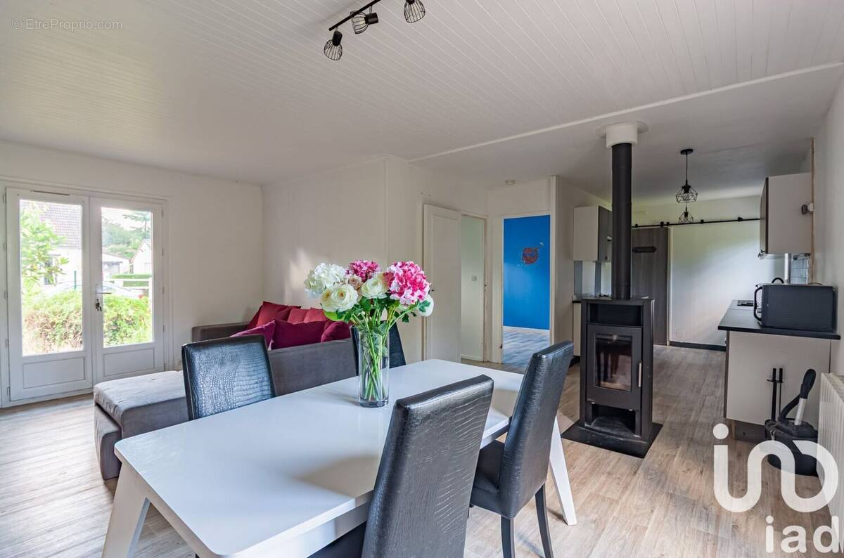 Photo 1 - Maison à COURTENAY