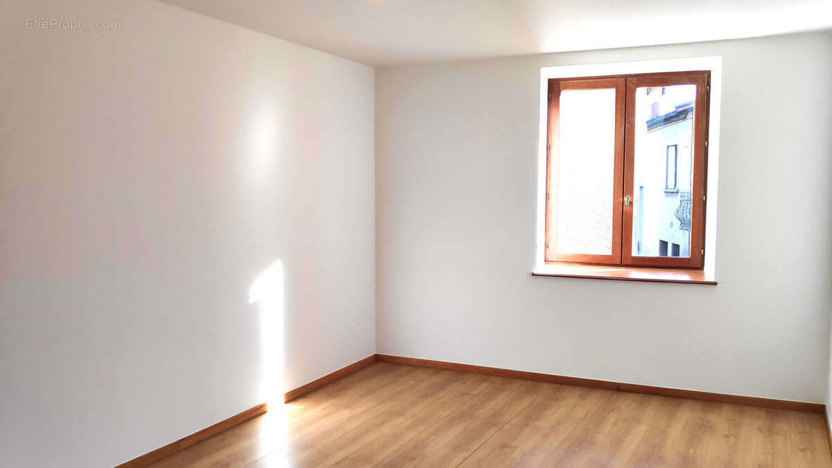 Maison à SAINT-ANDEOL-LE-CHATEAU