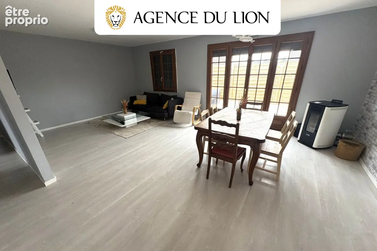 Maison 6 pièces 3 chambres sous sol total - photo 2