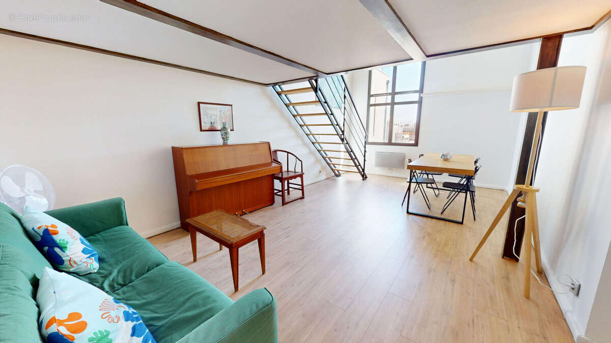 Appartement à AUBERVILLIERS