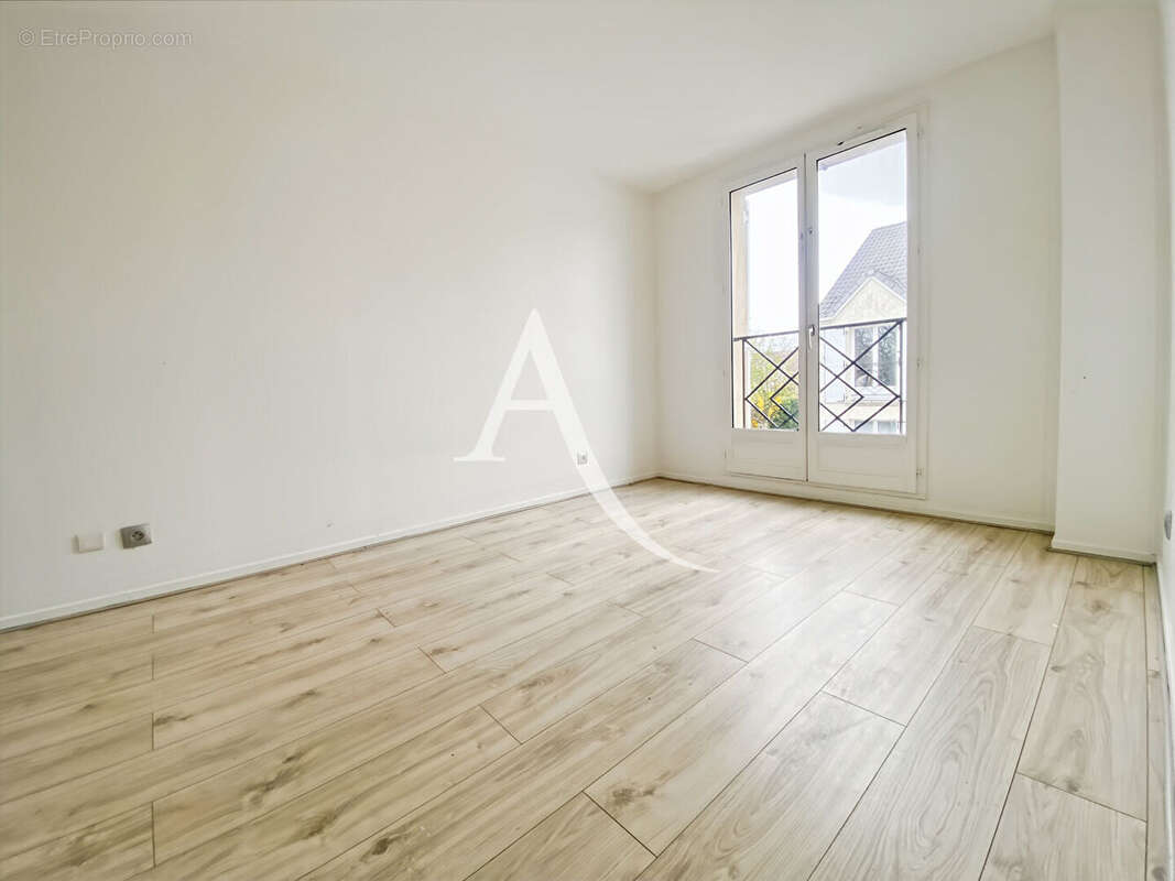 Maison à BOIS-D'ARCY