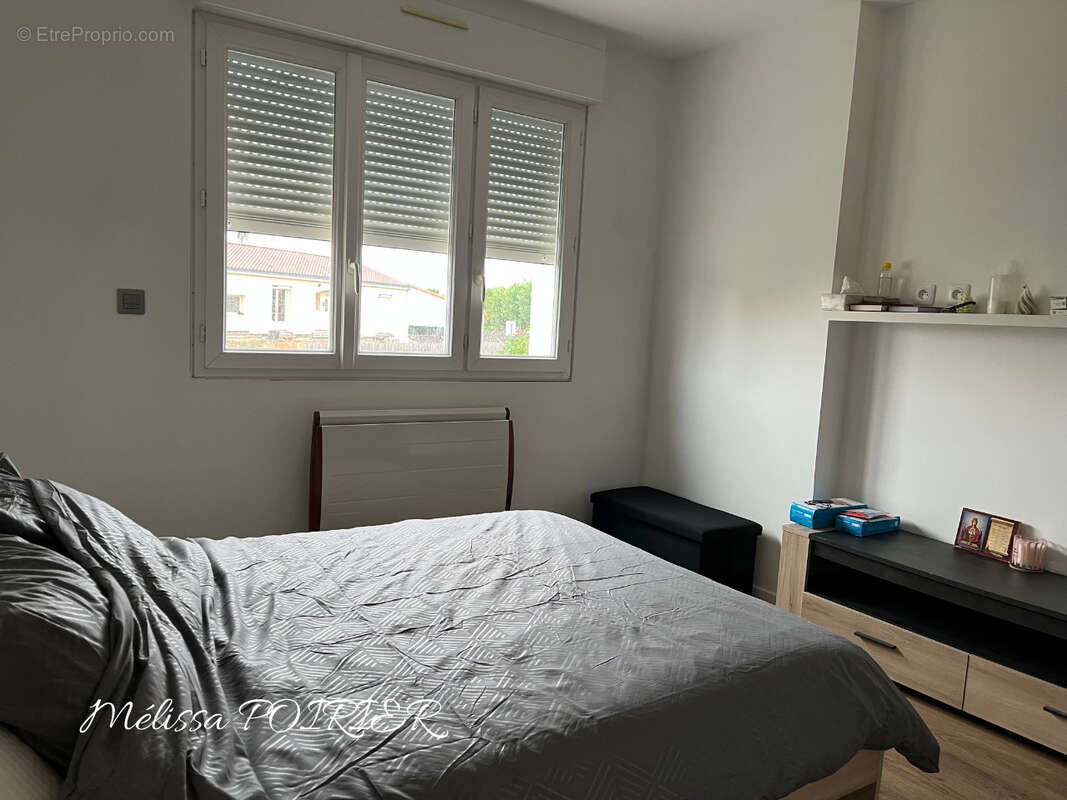 Maison à LES LANDES-GENUSSON