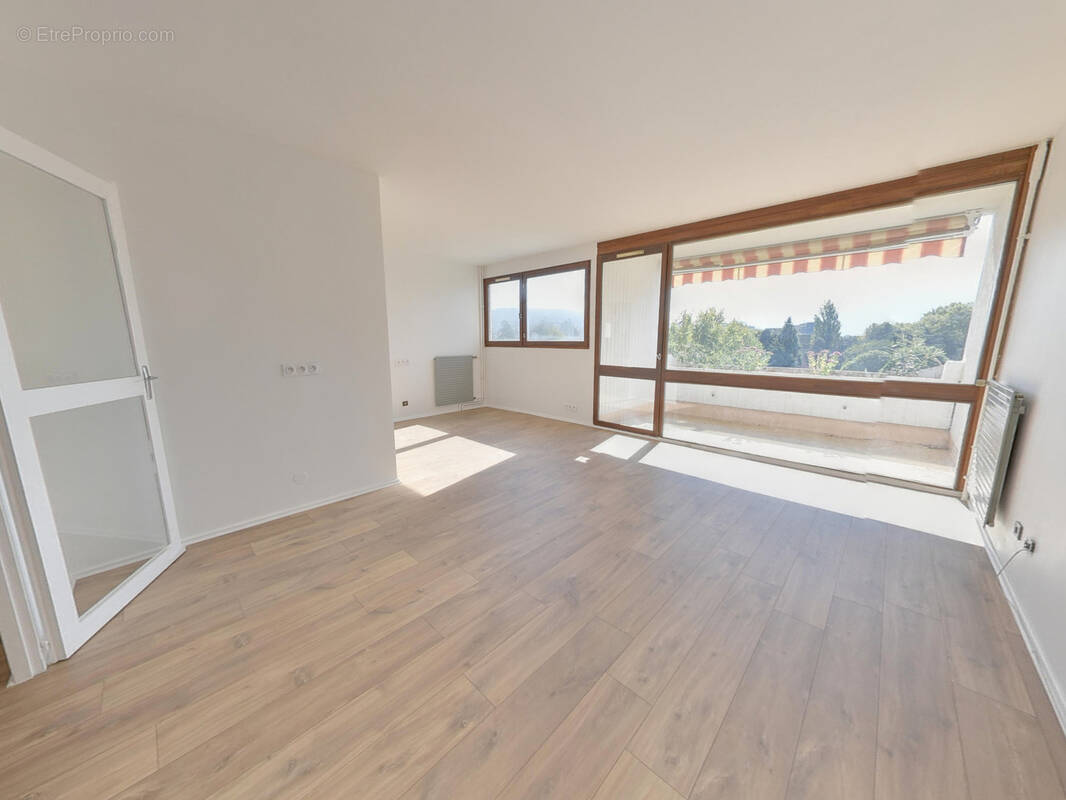 Appartement à ECHIROLLES