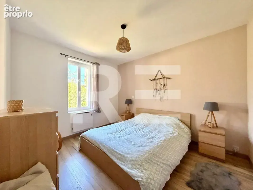 Meynes  maison de village de 190 m²  4 chambres, bureau, jardin et parking - photo 9
