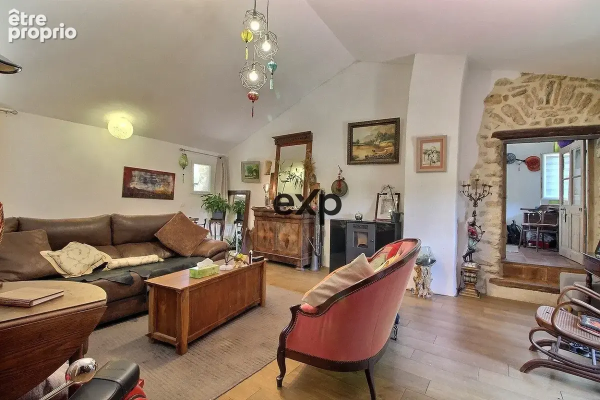 Maison 205 m² à Suze-La-Rousse  - photo 5