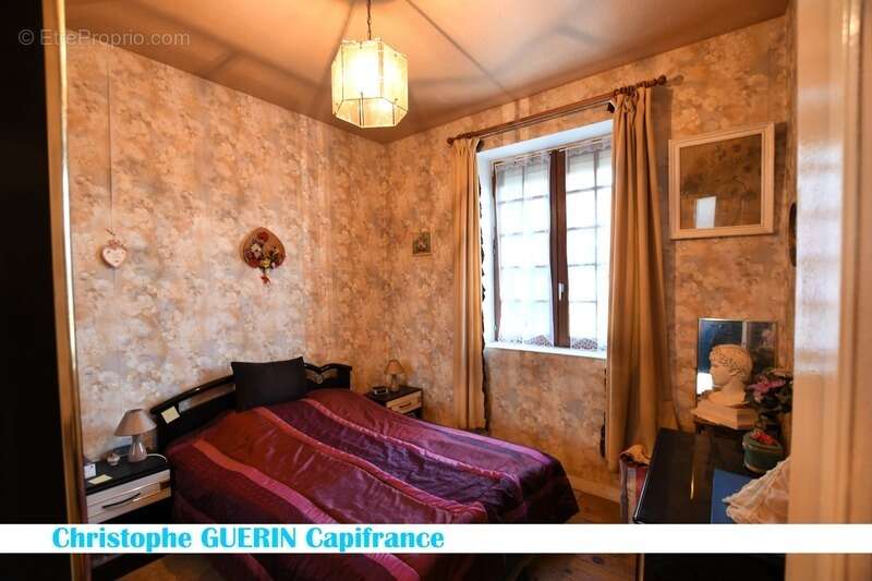 Maison à MONTIGNAC-CHARENTE