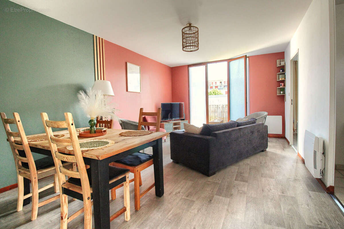 Appartement à SAINT-JACQUES-DE-LA-LANDE