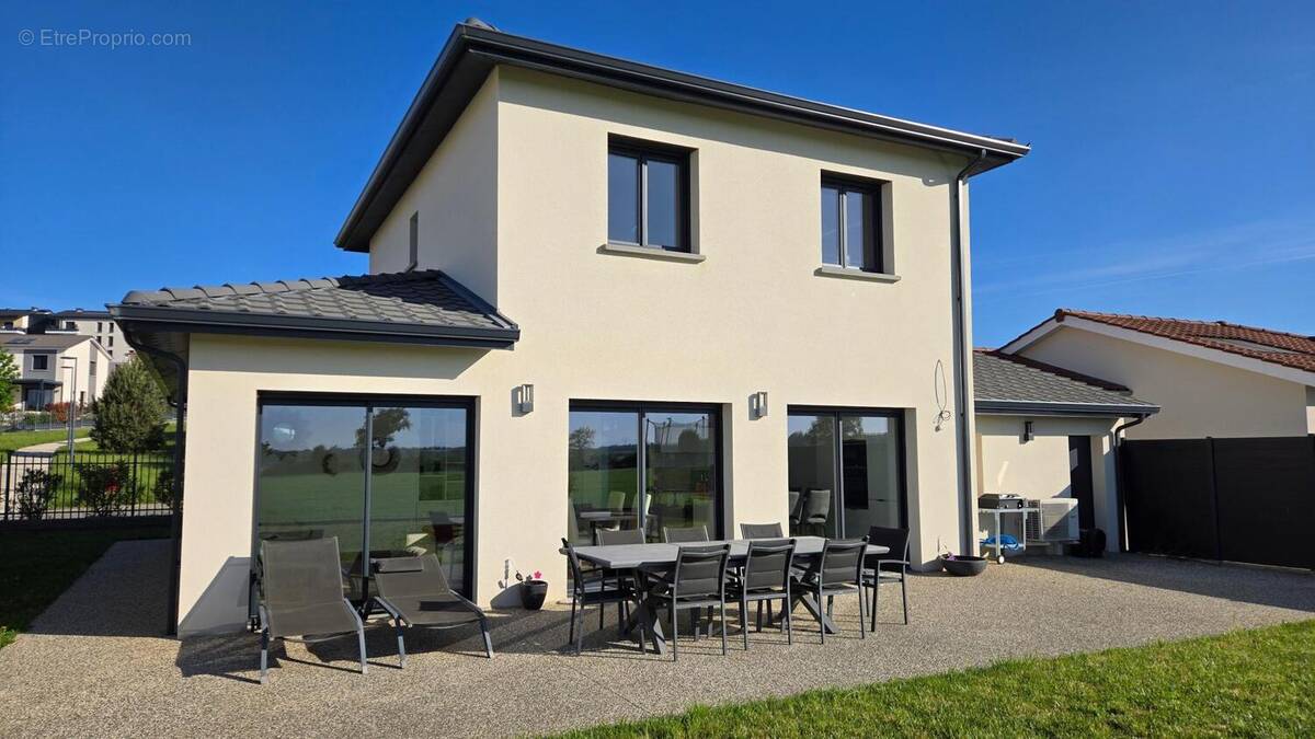 Photo 1 - Maison à JONAGE