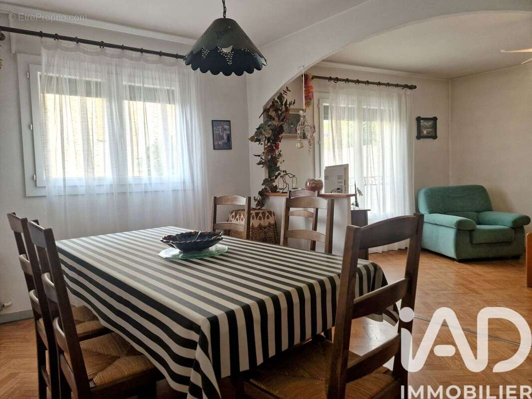 Photo 2 - Appartement à FAYENCE