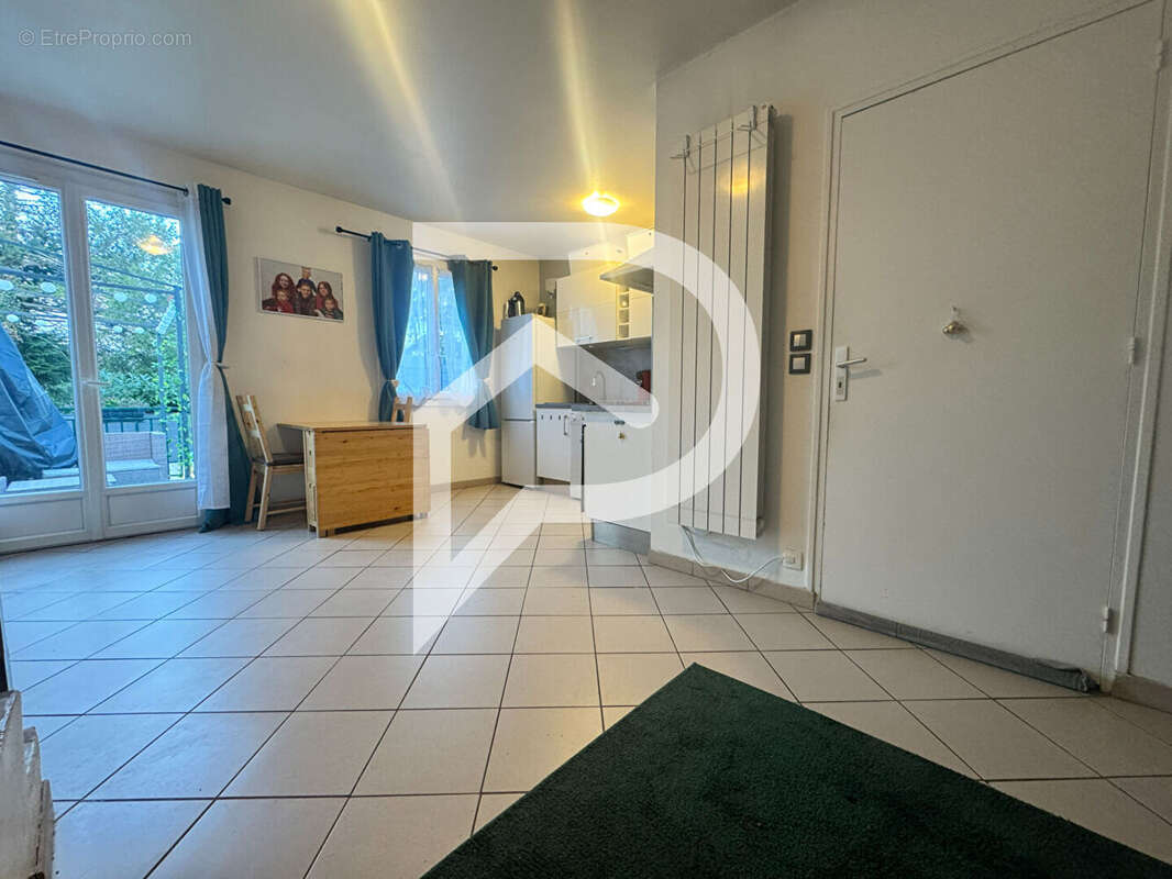 Maison à MEZIERES-SUR-SEINE