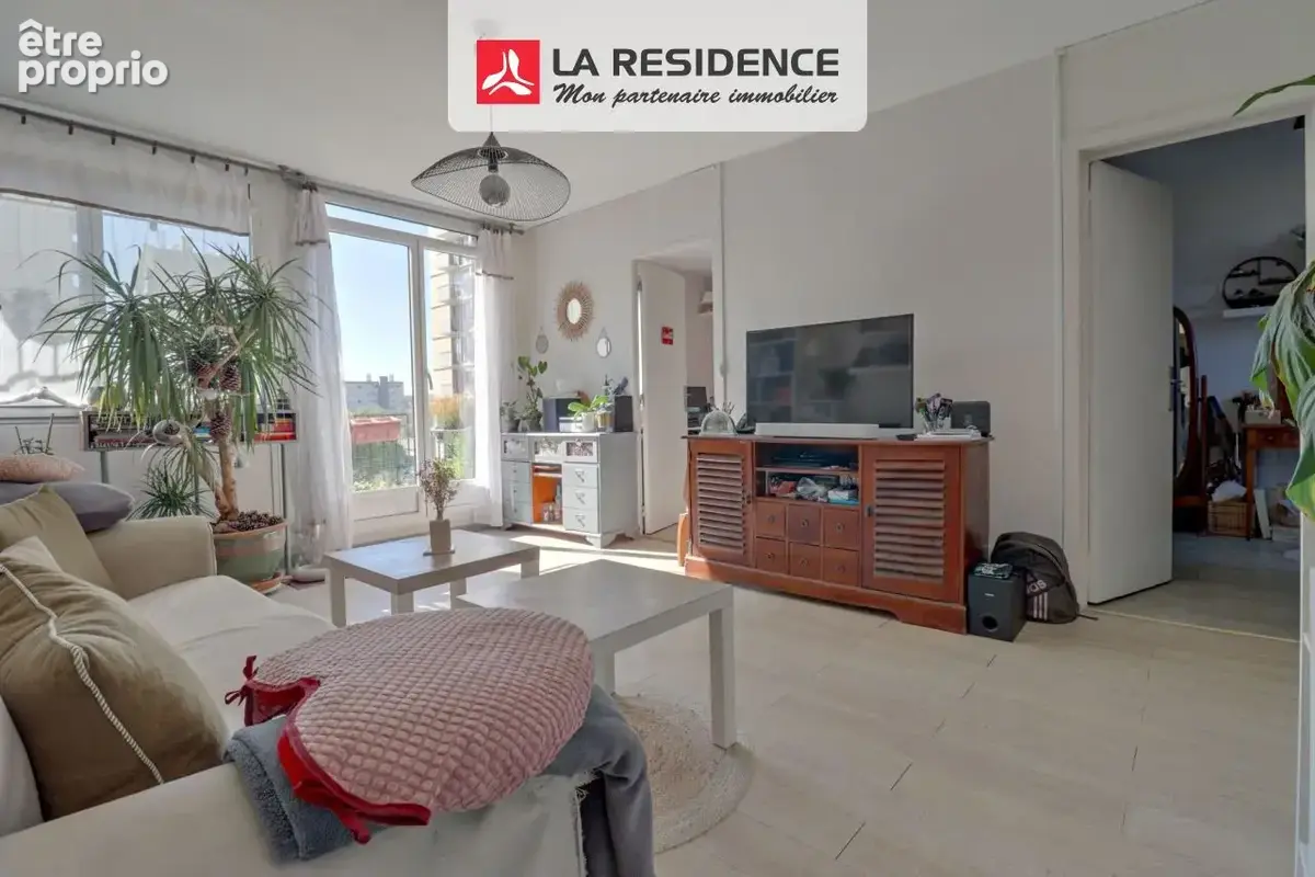 Appartement 4 pièces 69 m² à vendre à Poissy (78300) - photo 3