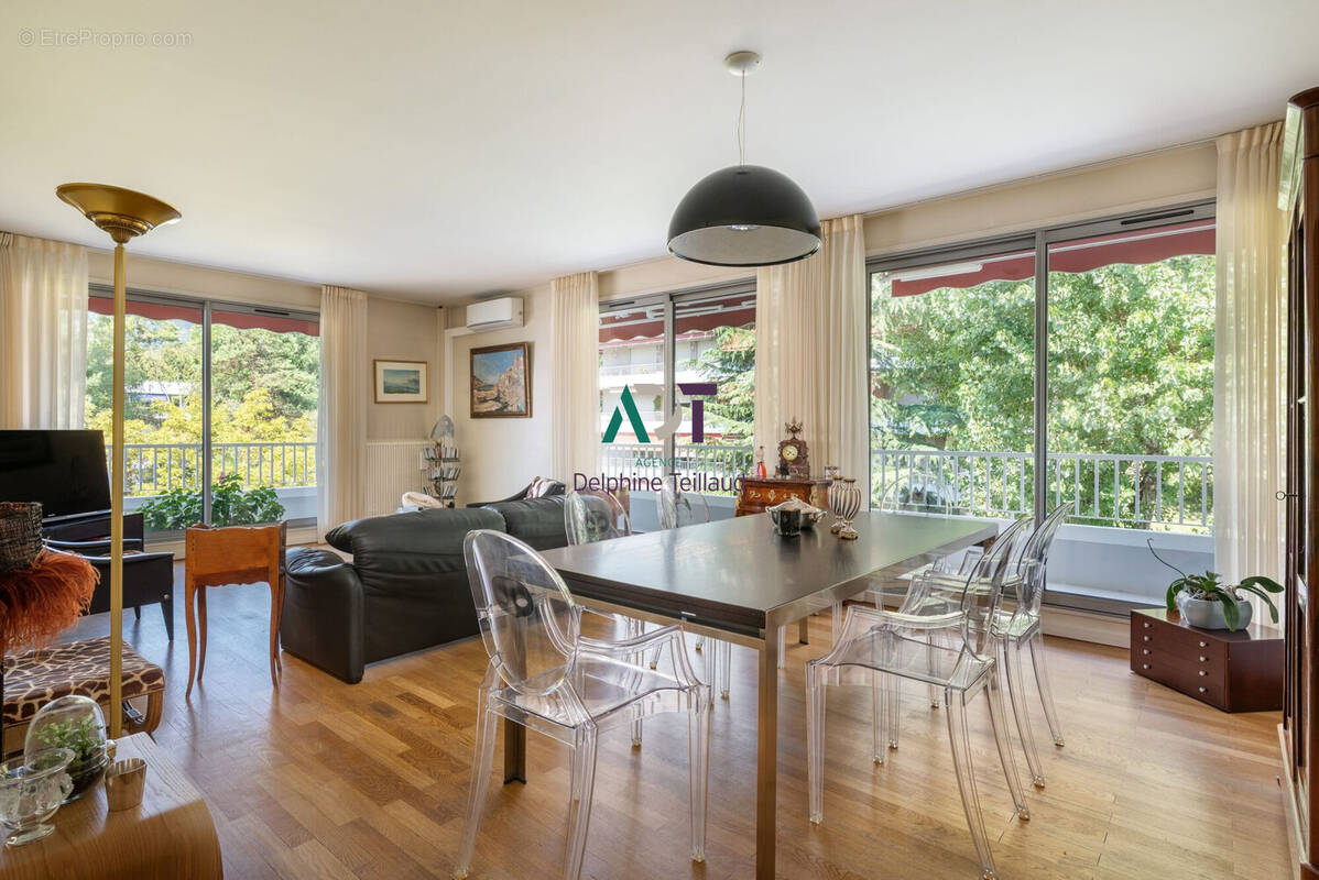 Appartement à MEYLAN