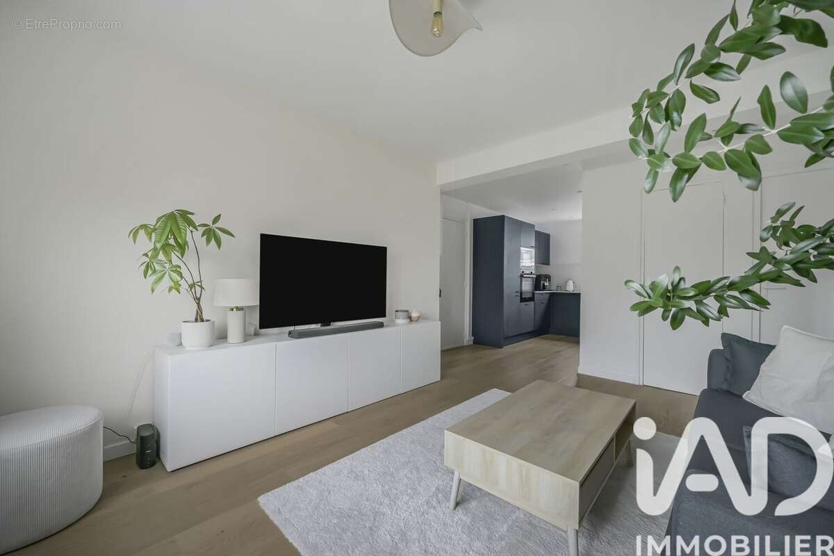 Photo 4 - Appartement à LA GARENNE-COLOMBES