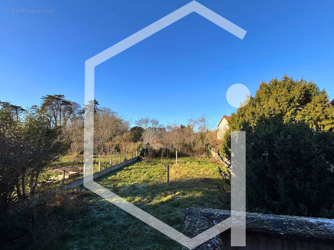 Maison à COSNE-COURS-SUR-LOIRE