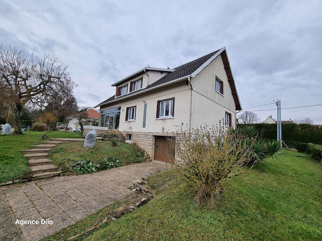 Maison à ERVY-LE-CHATEL