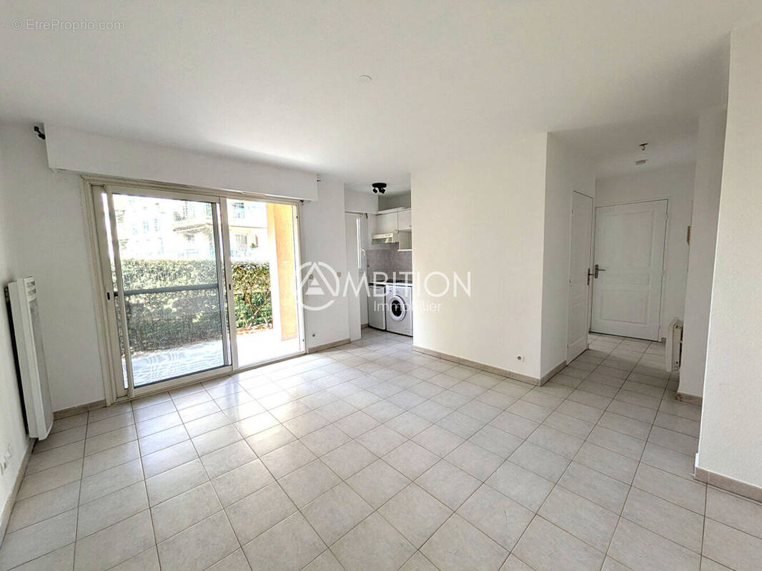 Photo Appartement à Frejus au prix de 198 000€