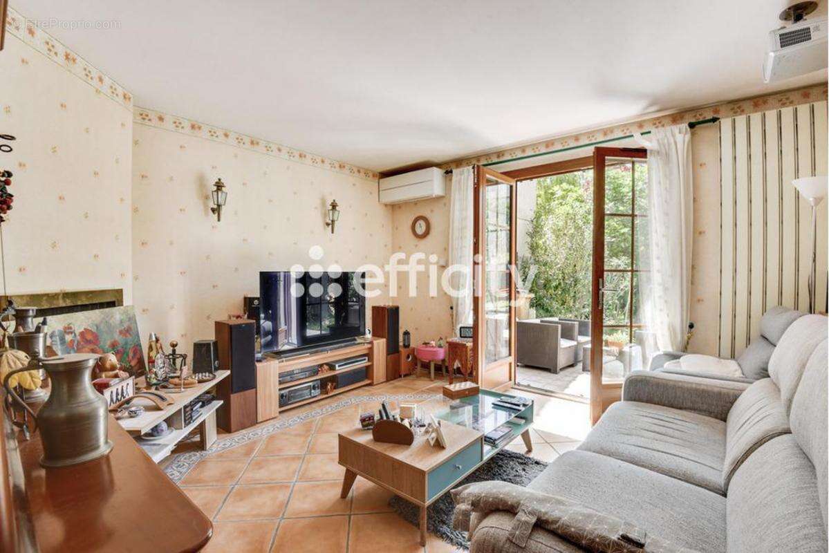 Maison à ROSNY-SOUS-BOIS