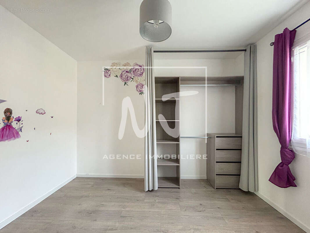 Maison à LES PONTS-DE-CE