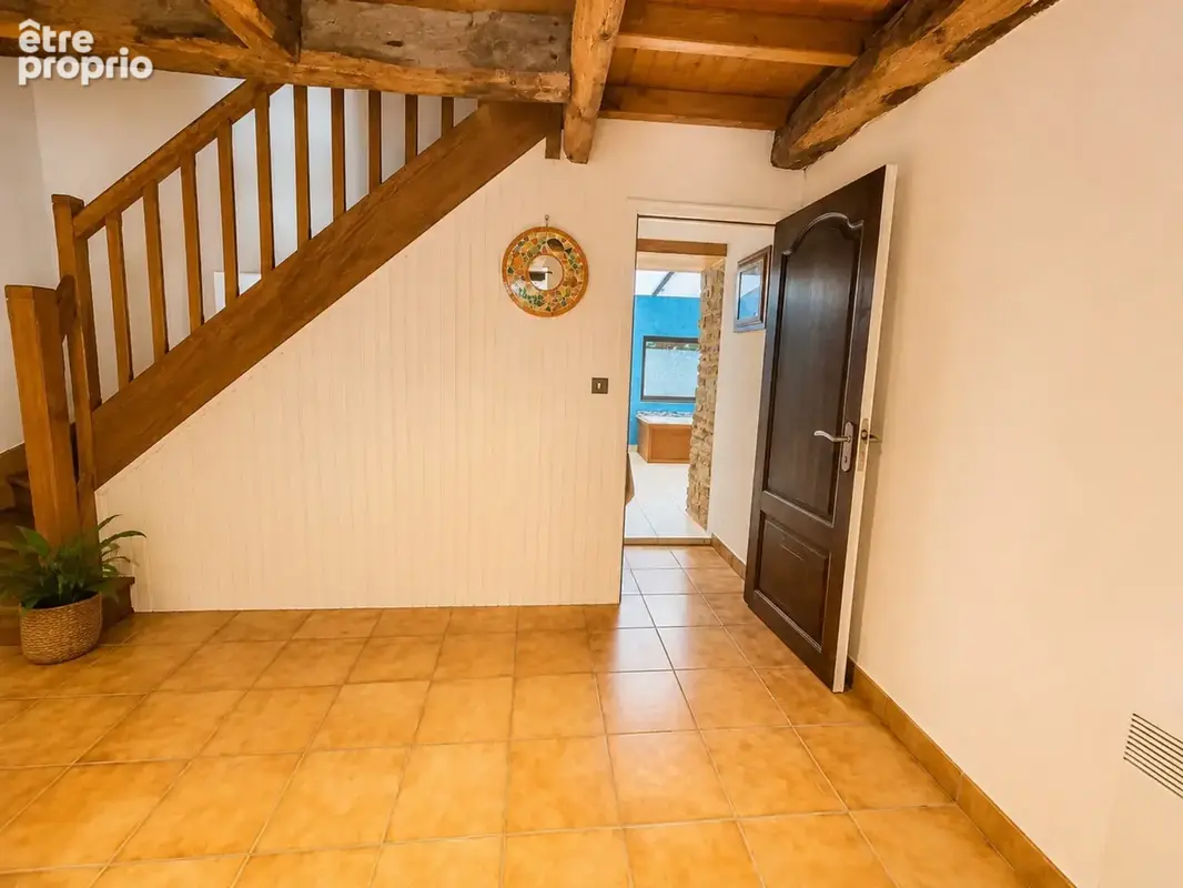 LE TREVOUX - Propriété en pierre avec maison principale, gîte indépendant et dépendances sur près d’un hectare - photo 36