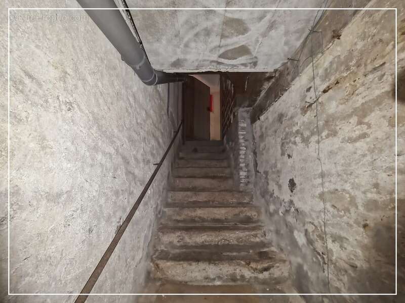 Maison à vendre 8 pièces +  grange PREVERANGES (18) - photo 19