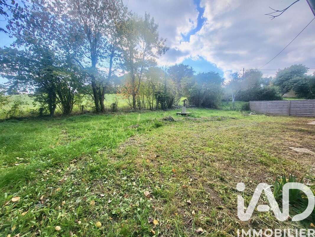 Maison 95 m² à La Chapelle-Bouexic  - photo 5