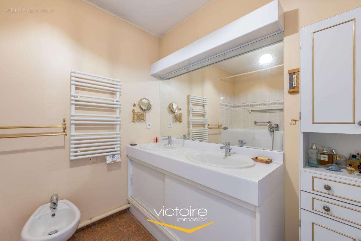 Appartement à LYON-3E