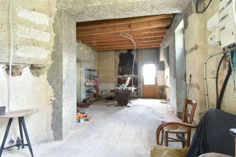 Maison à PORT-SAINTE-MARIE