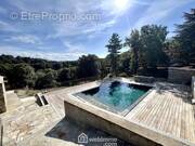 Un espace extérieur au milieu de la nature - Maison à CORTE