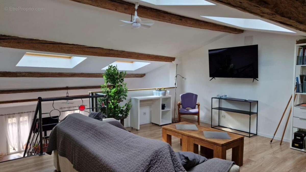 Appartement à LOUPIAN