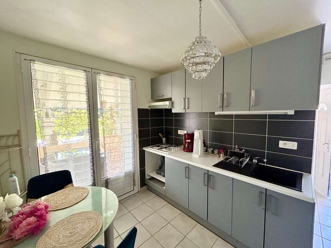 Maison à LAGUENNE