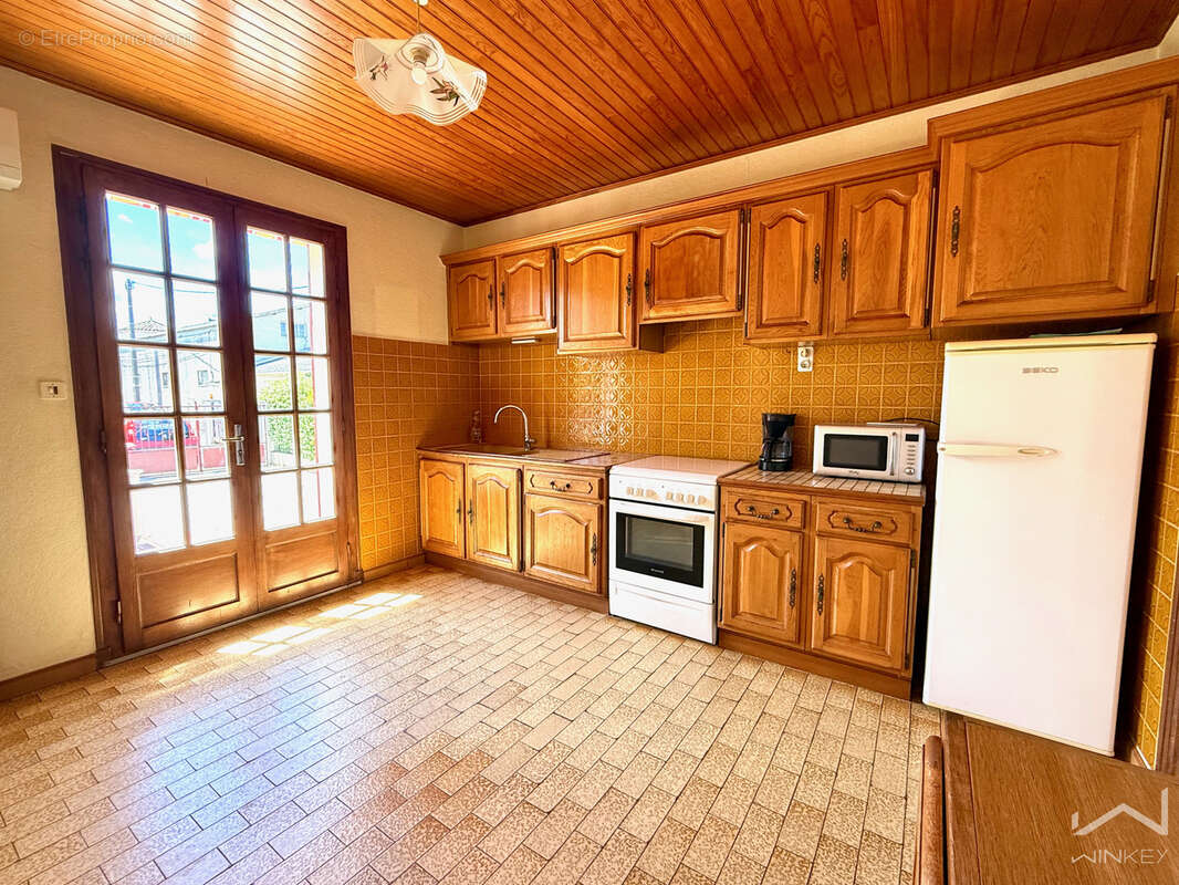 Maison à BOLLENE