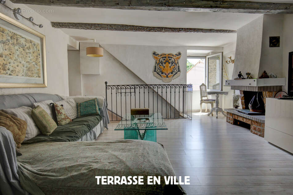 Pélissanne - t 5/6 - maison-de-ville 207m2 - jardin - 499 000 € - photo 5