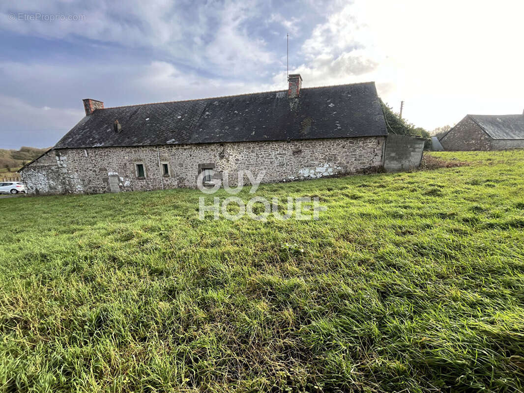 Maison à ANTRAIN