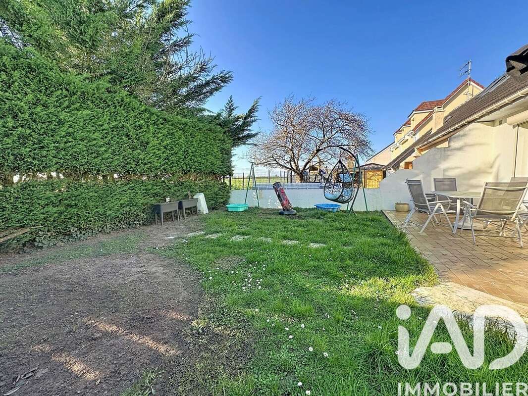 Photo 3 - Maison à VERT-LE-PETIT