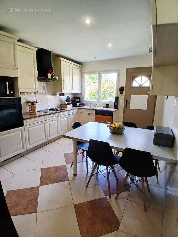 Maison à SAINT-CHRISTOL-LES-ALES