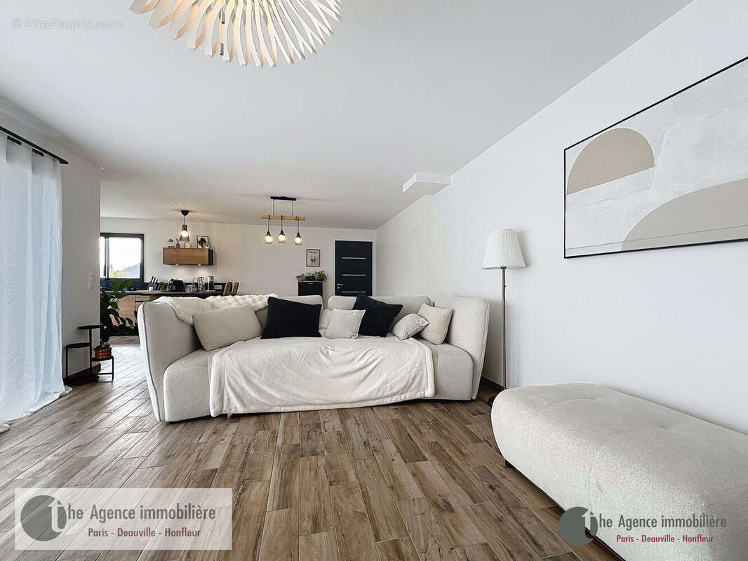 Maison à GENNEVILLE